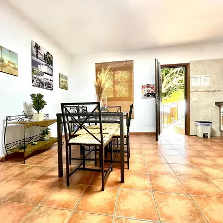 Villa Beautiful House With Wifi, Private Pool And Unforgettable Ocean View In Tenerife