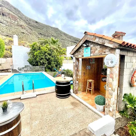 Villa Beautiful House With Wifi, Private Pool And Unforgettable Ocean View In Tenerife