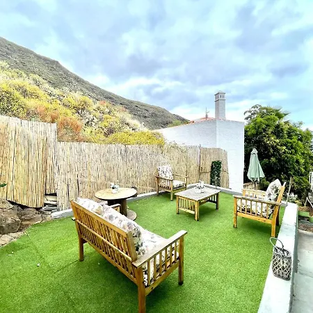 Villa Beautiful House With Wifi, Private Pool And Unforgettable Ocean View In Tenerife